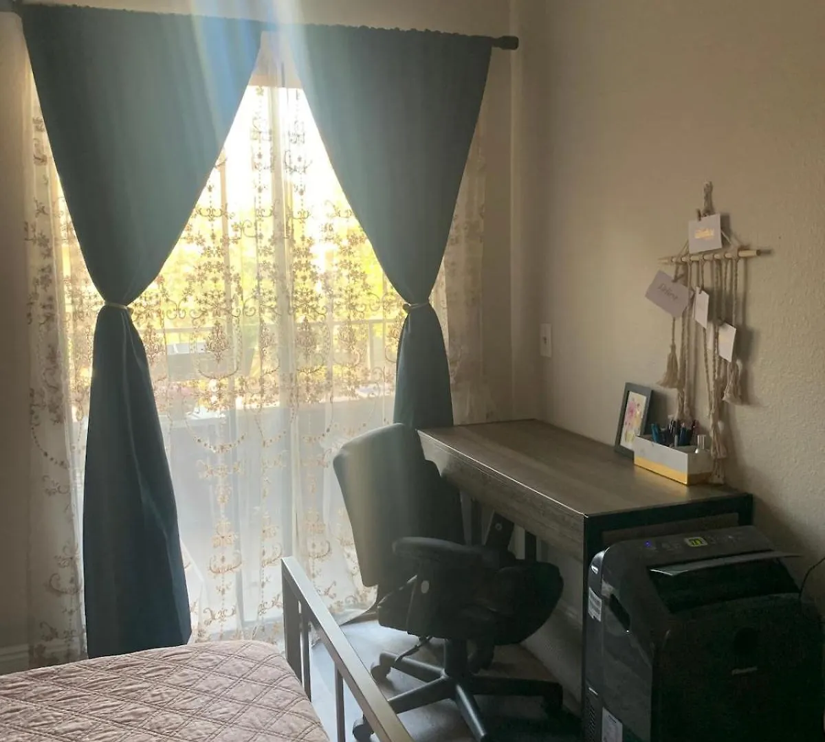 Sunny Retro Row Condo- Walk To Beach! Long Beach Apartment