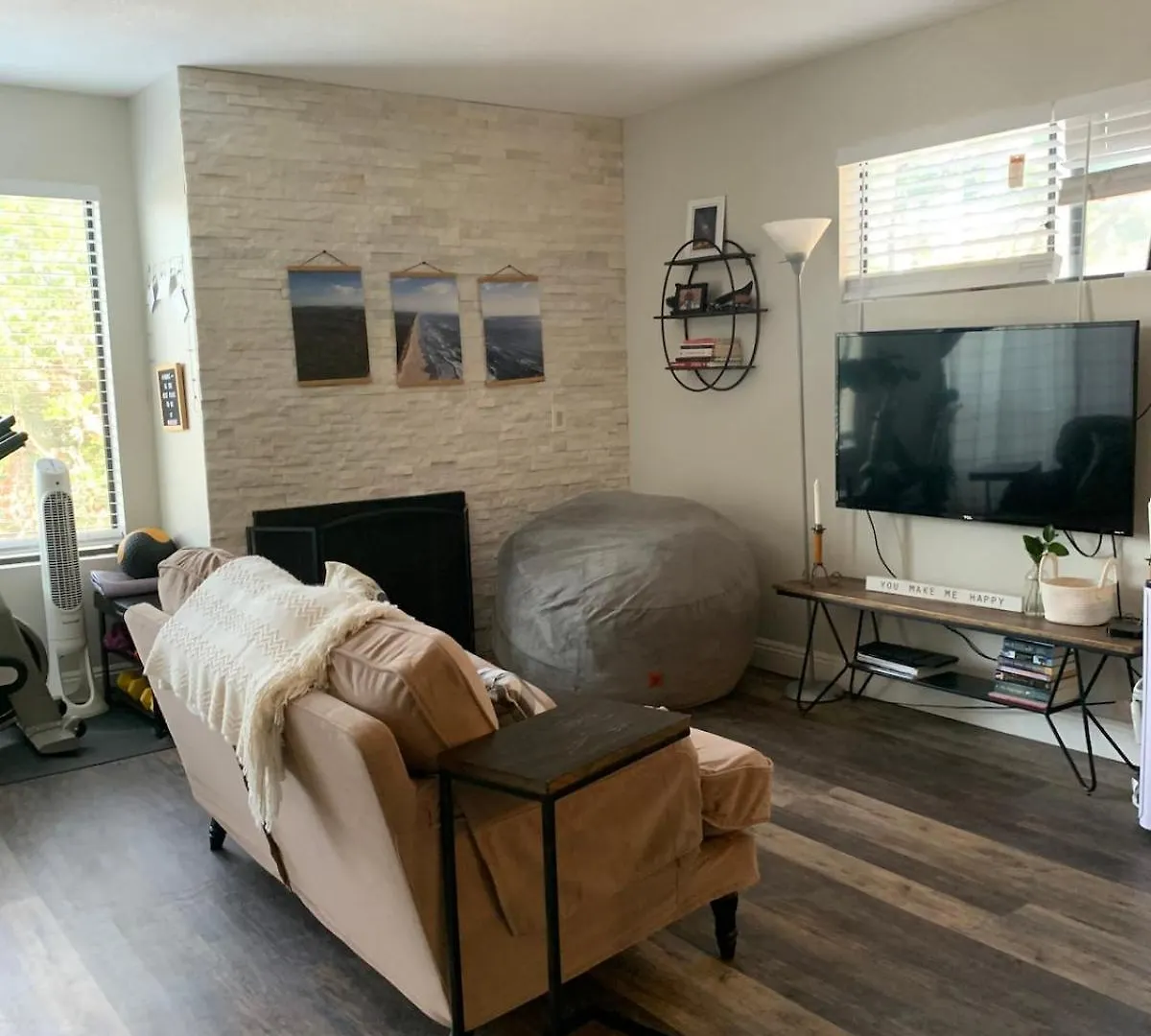 Sunny Retro Row Condo- Walk To Beach! Long Beach United States